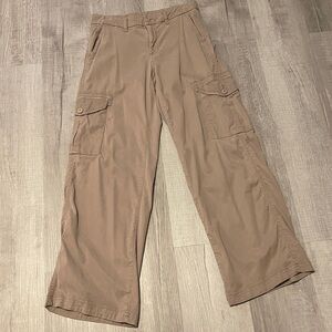 American Eagle Tan Cargo Pants. Size 2